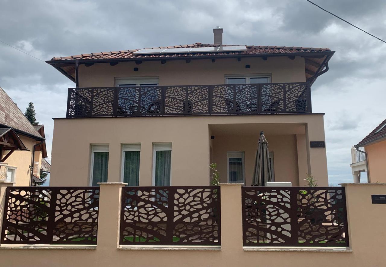 זלקרוס Dodi Apartman מראה חיצוני תמונה