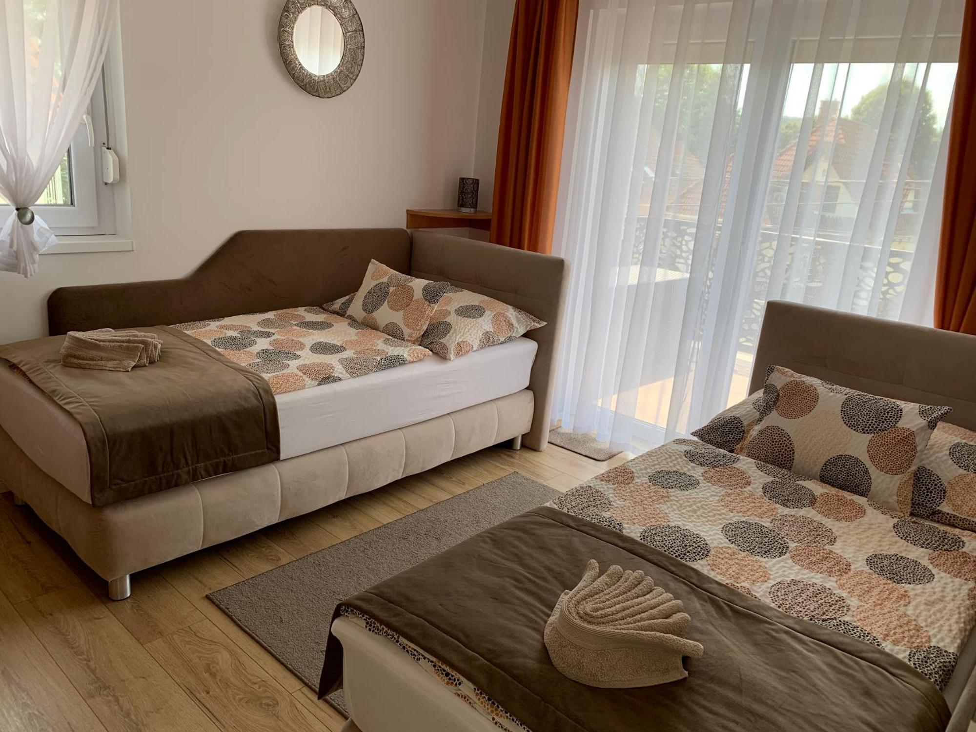 זלקרוס Dodi Apartman מראה חיצוני תמונה